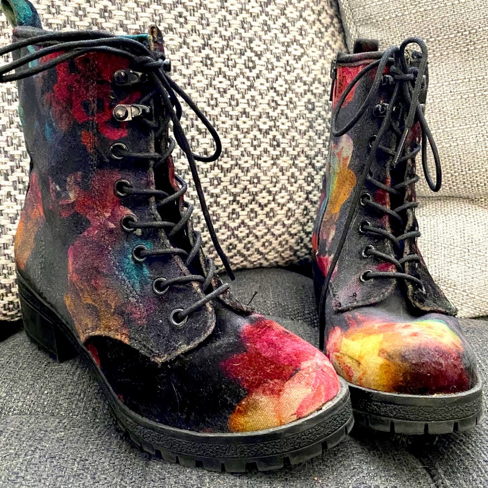 Steve Madden- Madden Girl Velvet Eloise Booties